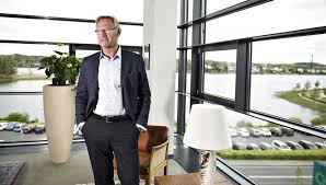 Jyske banks fundament er falsk. Vedtægter § 1 Stk. 1: Bankens navn er Jyske Bank A/S. Stk. 4: Bankens formål er som bank og som moderselskab at drive bankvirksomhed efter lovgivningen Stk. 5: Banken drives i overensstemmelse med redelig forretningsskik, god bankpraksis og bankens værdier og holdninger :-) :-) Lidt søge ord. #Justitsministeriet #Finansministeriet #Statsministeriet JYSKE BANK BLEV OPDAGET / TAGET I AT LAVE #MANDATSVIG #BEDRAGERI #DOKUMENTFALSK #UDNYTTELSE #SVIG #FALSK / #Bank #AnderChristianDam #Financial #News #Press #Share #Pol #Recommendation #Sale #Firesale #AndersDam #JyskeBank #ATP #PFA #MortenUlrikGade #PhilipBaruch #LES #Boxen Jyske Bank Boxen #KristianAmbjørnBuus-Nielsen #LundElmerSandager #Nykredit #MetteEgholmNielsen #Loan #Fraud #CasperDamOlsen #NicolaiHansen #JeanettKofoed-Hansen #AnetteKirkeby #SørenWoergaaed #BirgitBushThuesen #Gangcrimes #Crimes #Koncernledelse #jyskebank #Koncernbestyrelsen #SvenBuhrkall #KurtBligaardPedersen #RinaAsmussen #PhilipBaruch #JensABorup #KeldNorup #